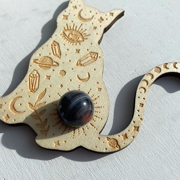 Banded Agate Mini Crystal Sphere - I - Picture 4 of 5